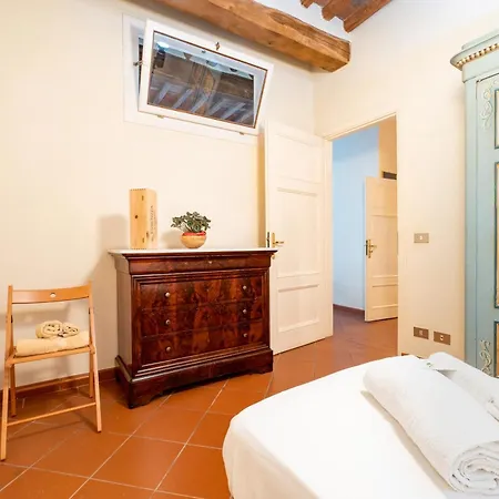 Il Coro - Vivere La Storia Di Apartment Lucca